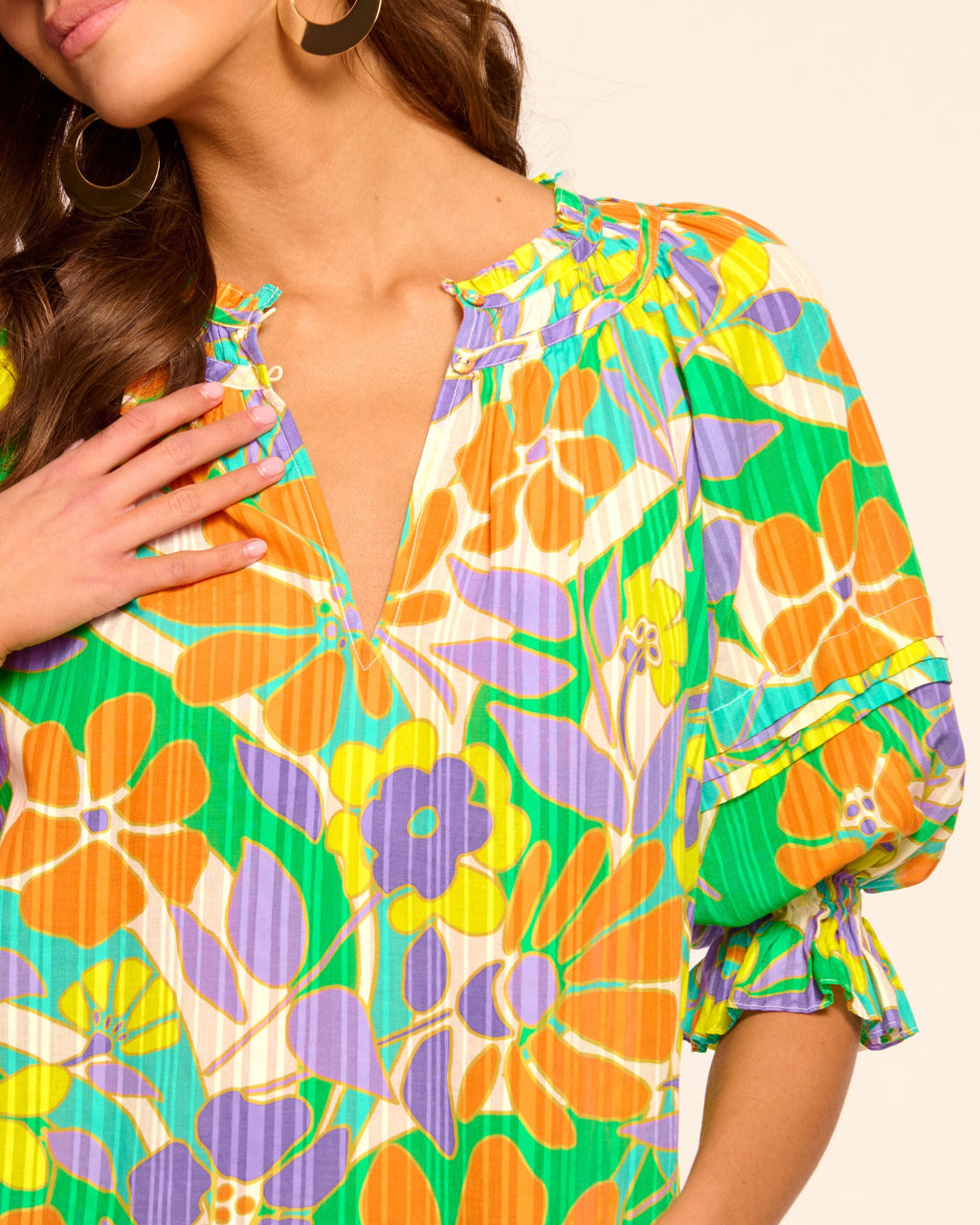 ‌Flattering V-Neck Top with Billowy Bohemian Sleeves