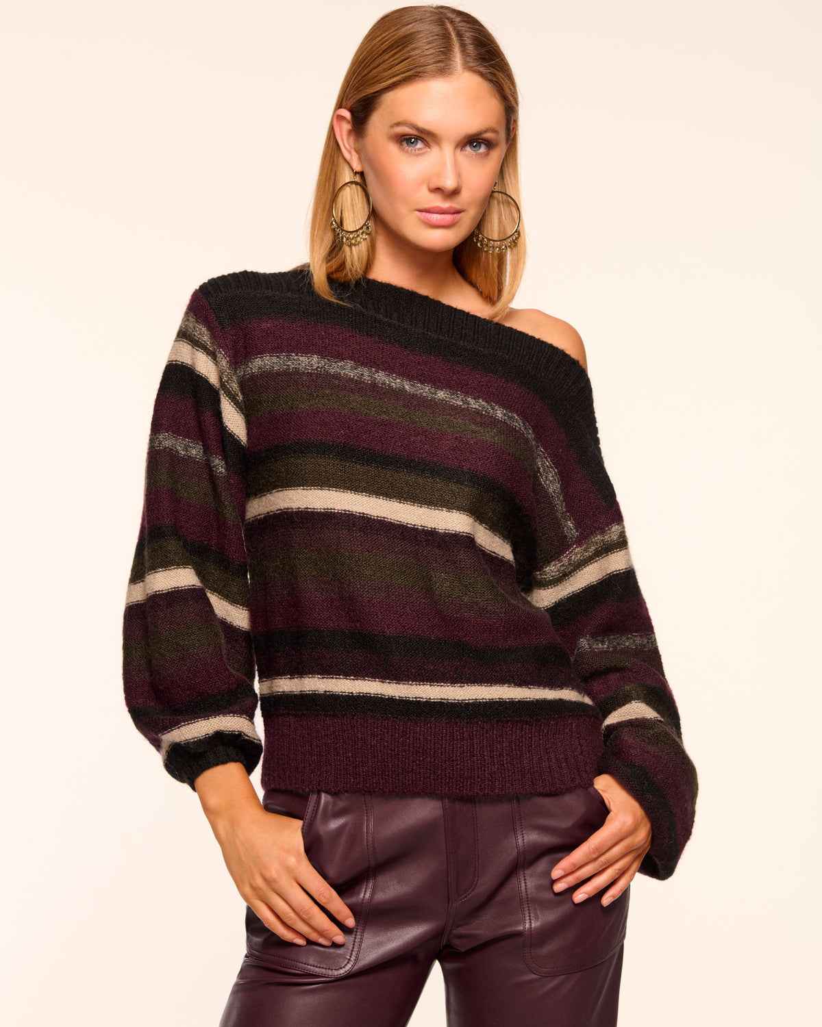 Hug Boat Neck Layering Tee