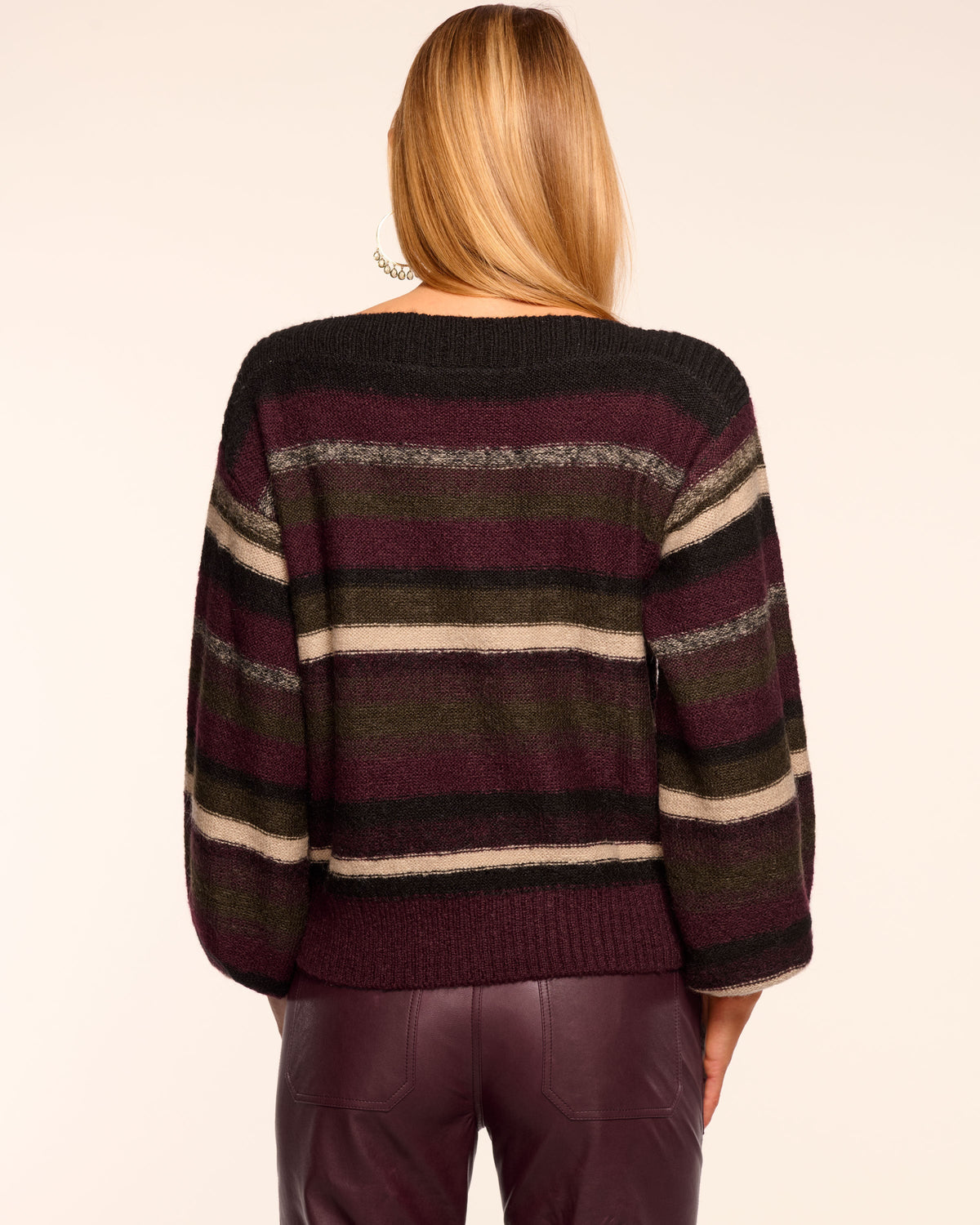 Hug Boat Neck Layering Tee