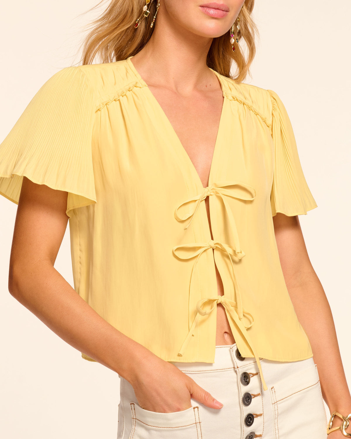 ‌Lightweight Flutter Sleeve Top
